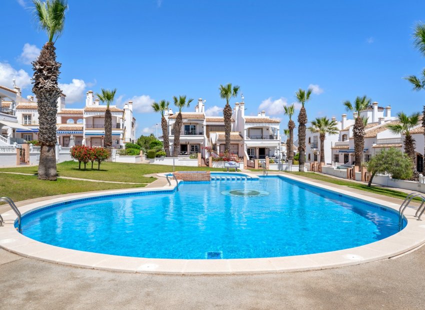 Resale - Villa - Orihuela Costa - Los Dolses
