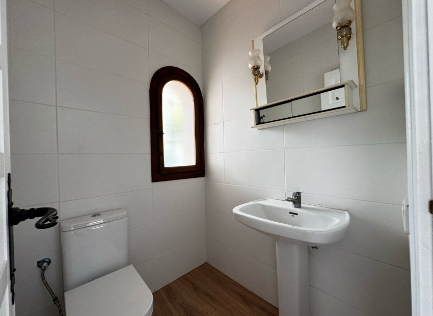 Resale - Villa - Orihuela Costa - Los Dolses