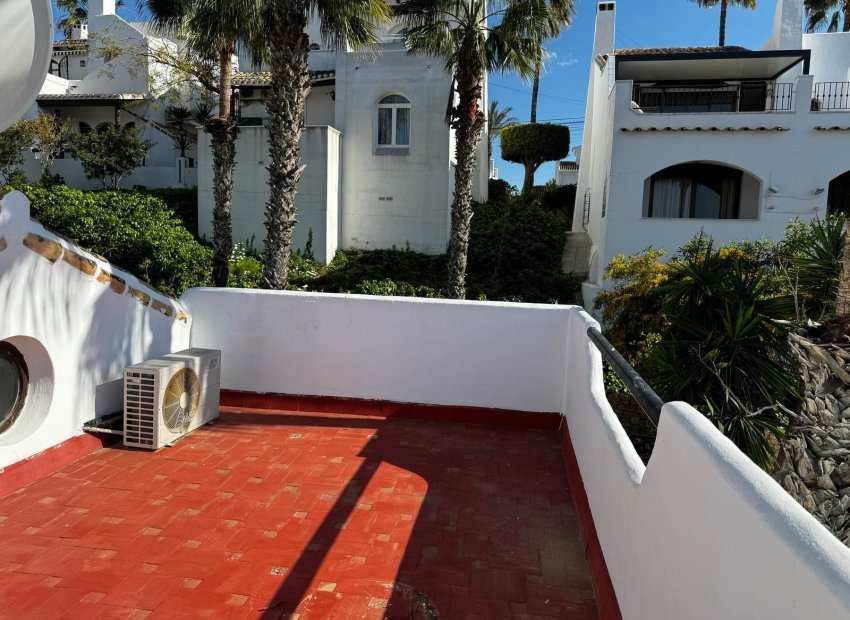 Resale - Villa - Orihuela Costa - Los Dolses