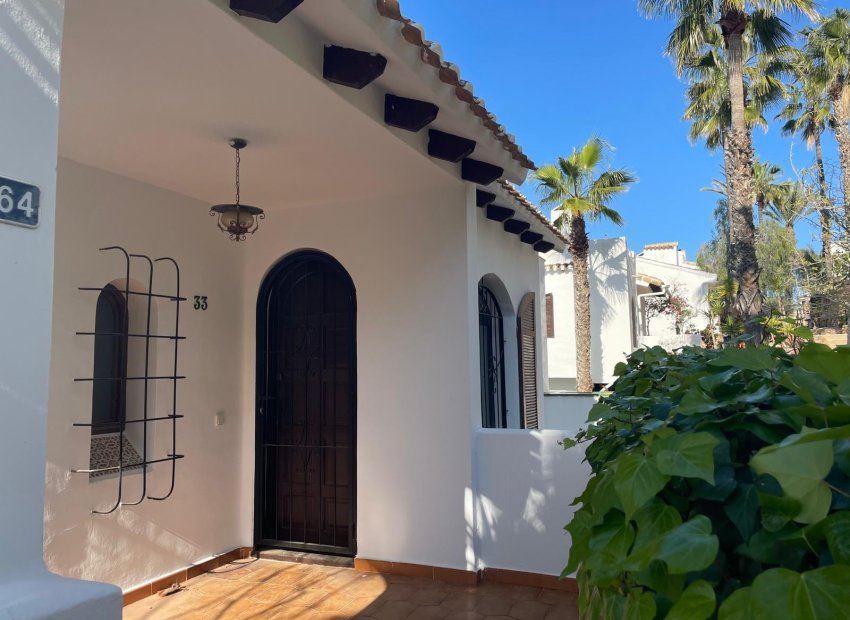 Resale - Villa - Orihuela Costa - Los Dolses