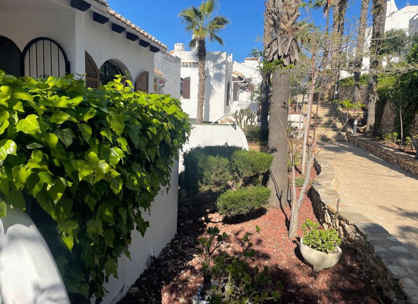 Resale - Villa - Orihuela Costa - Los Dolses