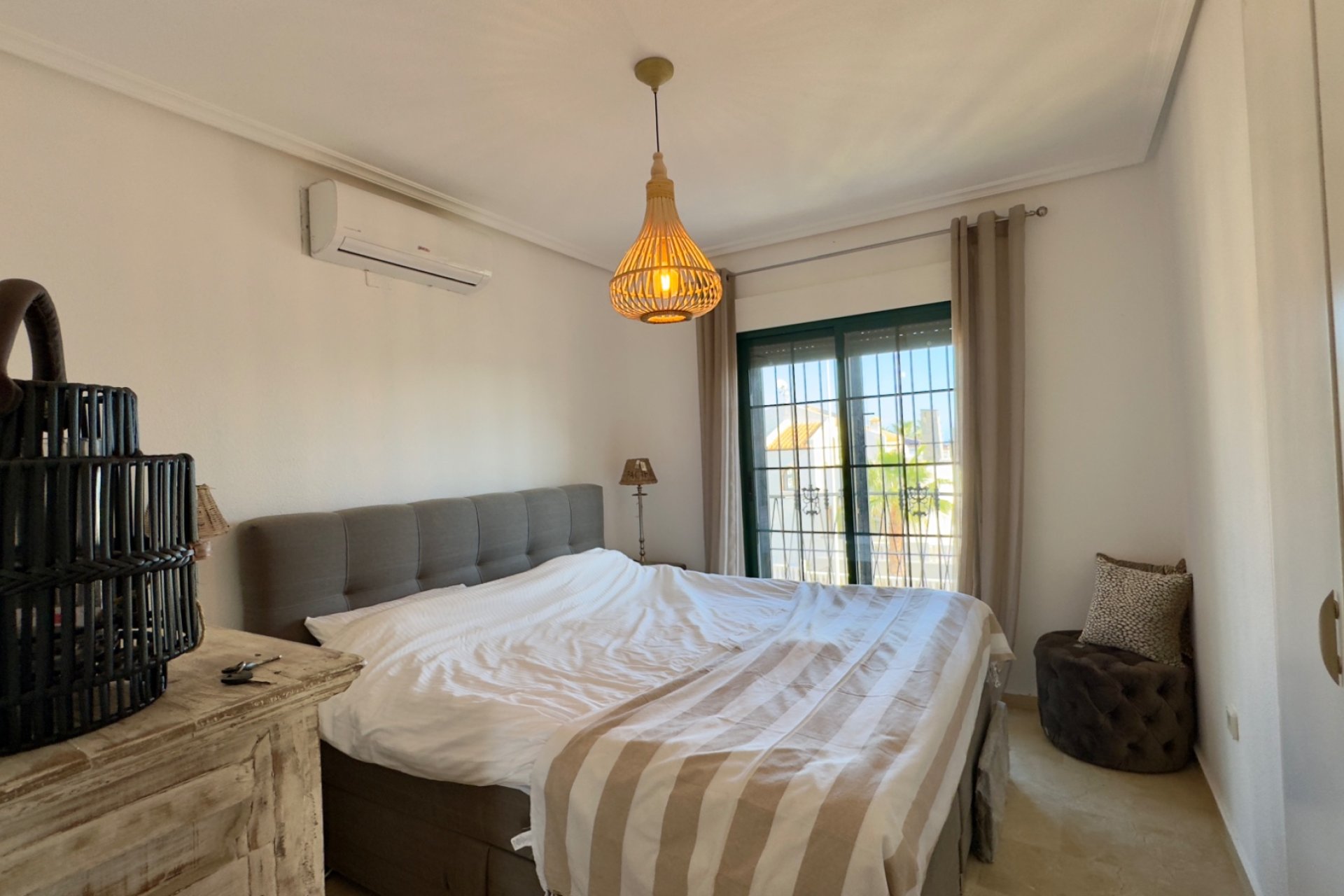 Resale - Villa * - Orihuela Costa - Los Dolses