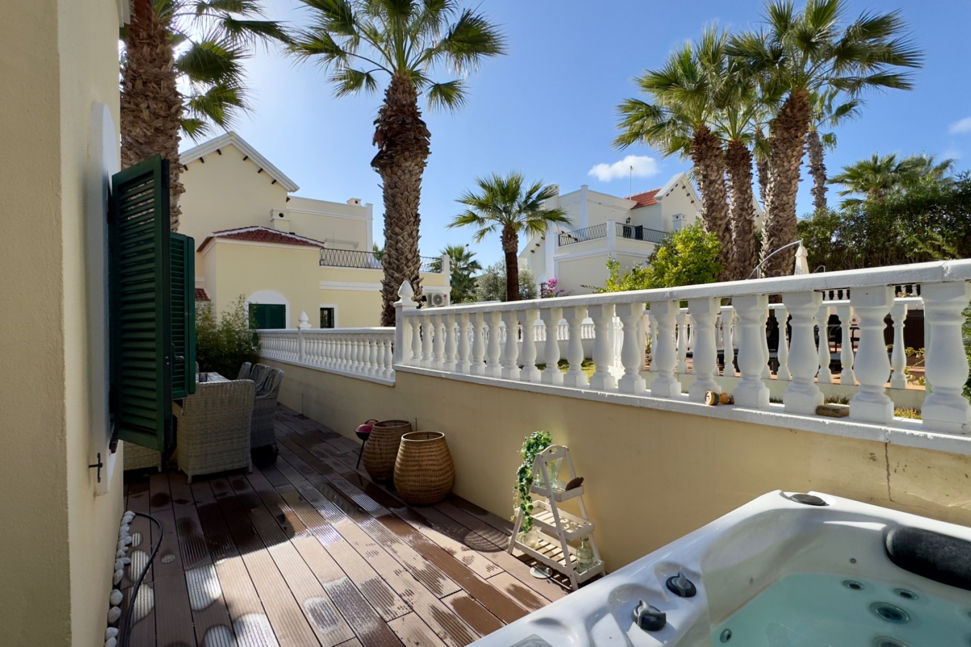 Resale - Villa * - Orihuela Costa - Los Dolses