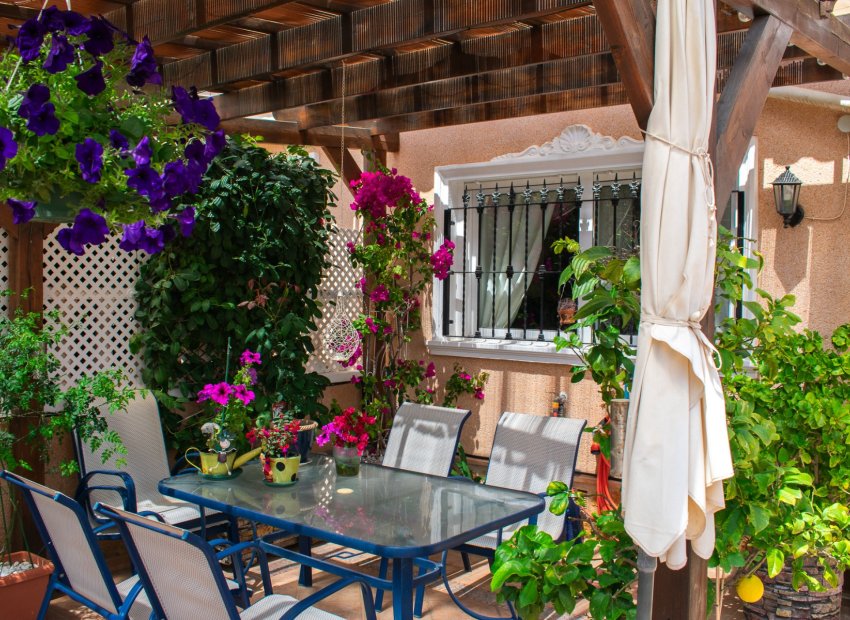 Resale - Villa - Orihuela Costa - Los Dolses