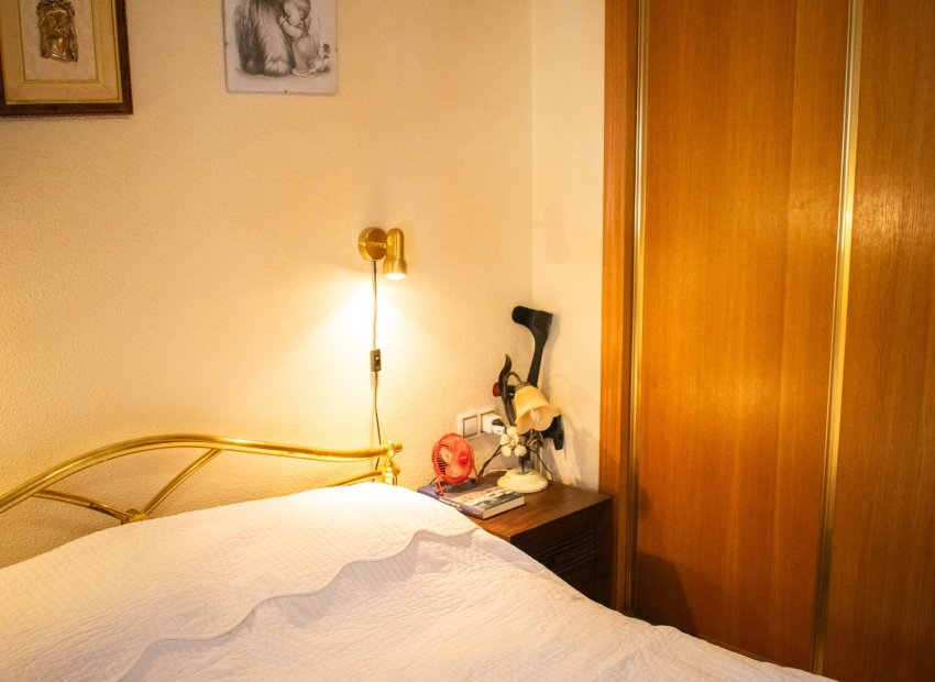 Resale - Villa - Orihuela Costa - Los Dolses