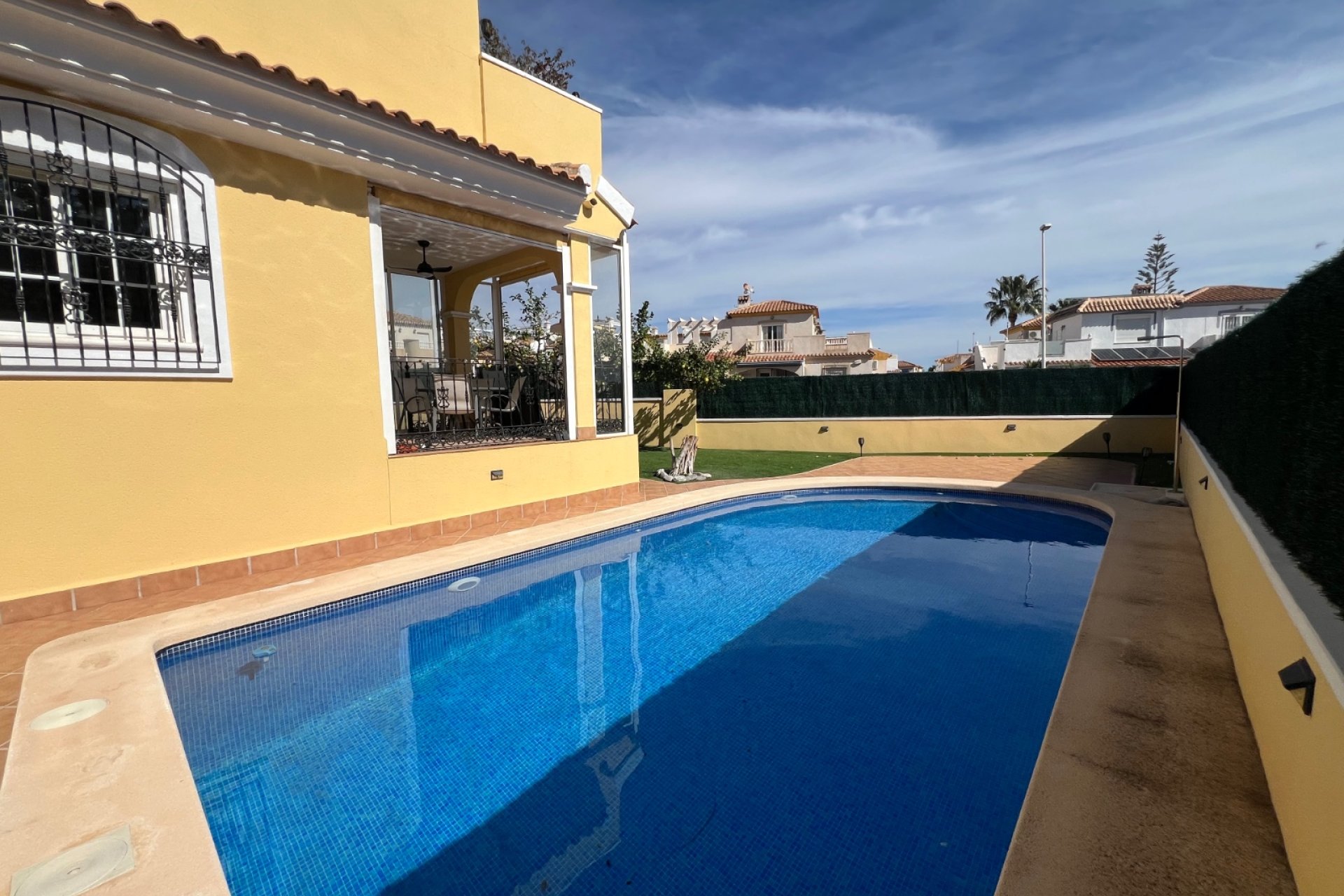 Resale - Villa - Orihuela Costa - Los Dolses
