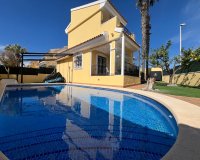 Resale - Villa - Orihuela Costa - Los Dolses