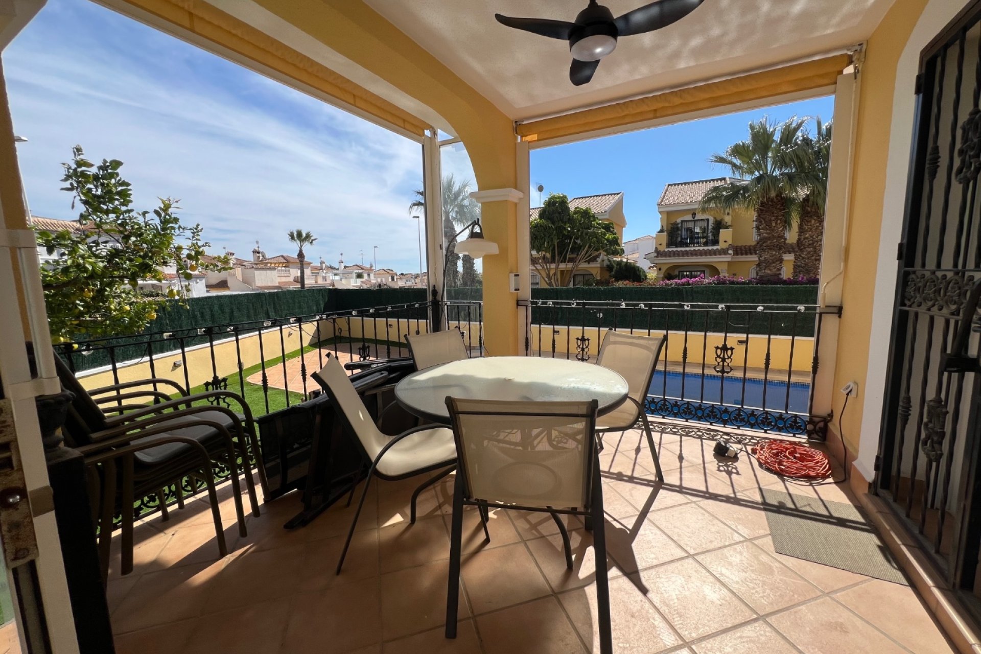 Resale - Villa - Orihuela Costa - Los Dolses