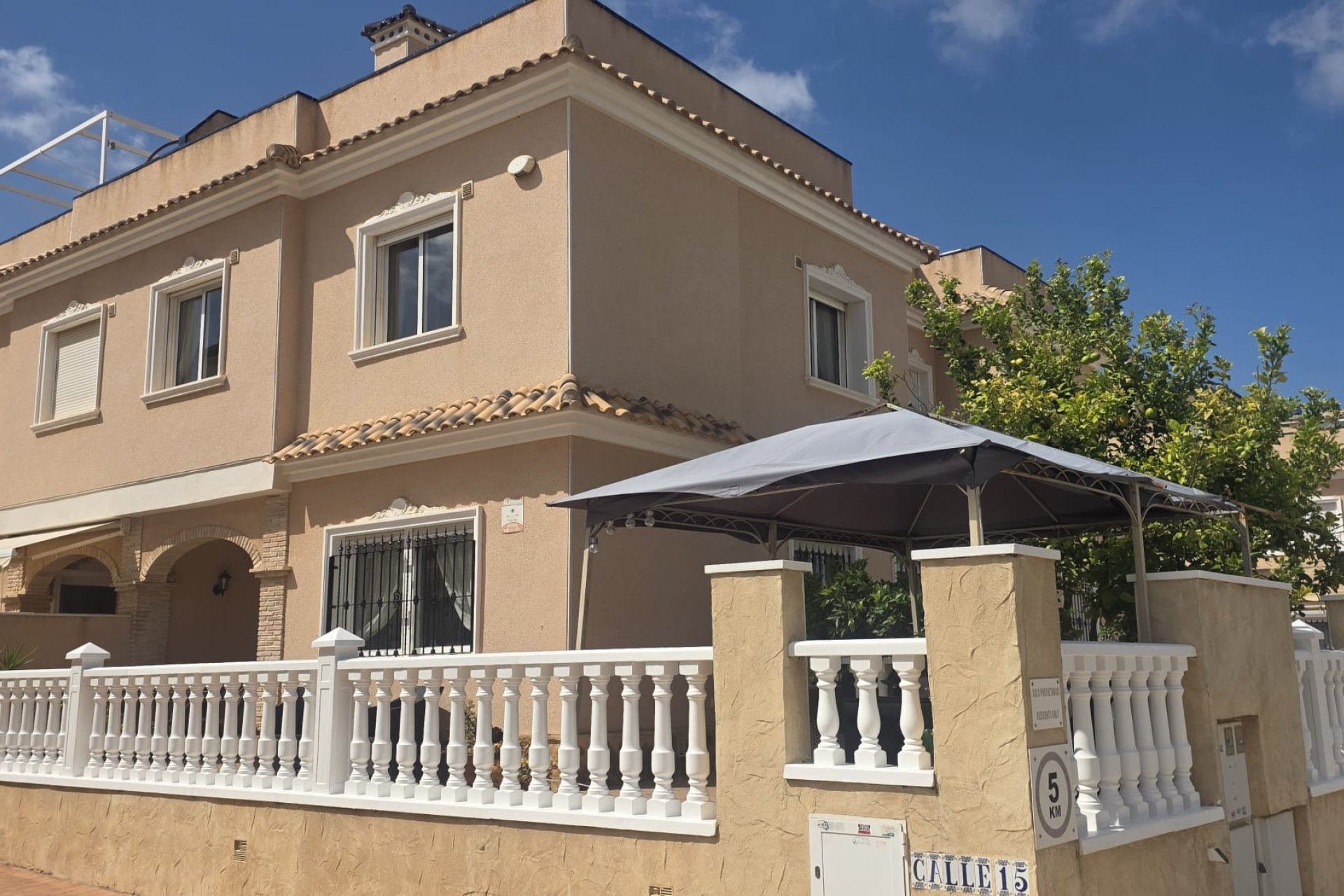 Resale - Villa - Orihuela Costa - Los Dolses