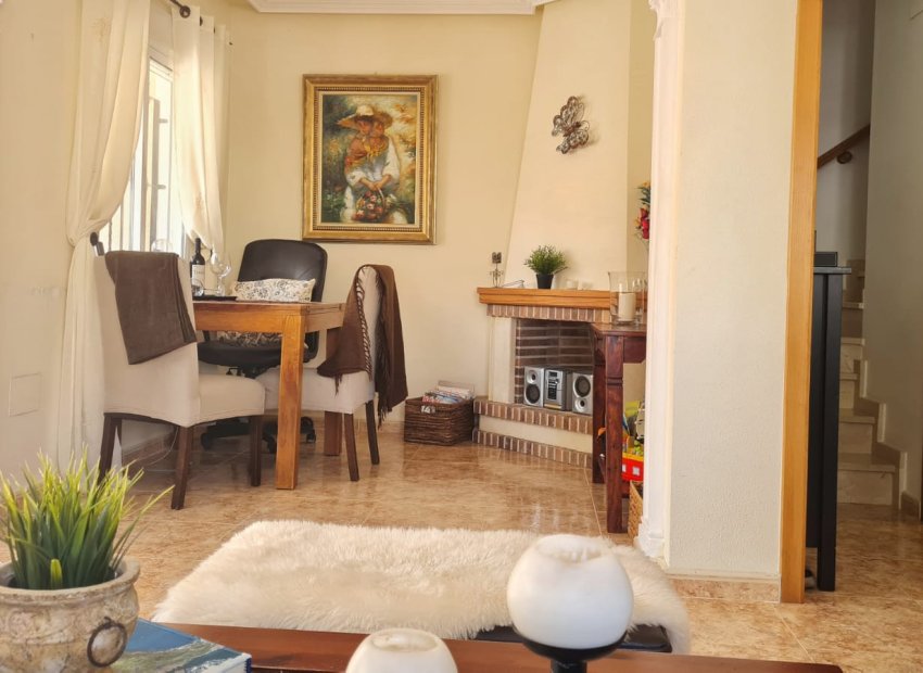 Resale - Villa - Orihuela Costa - Los Dolses