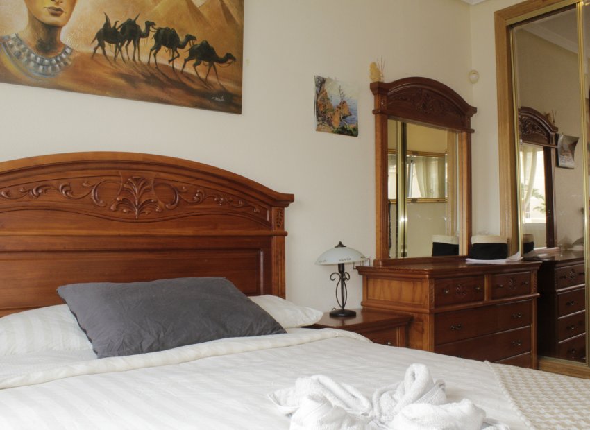 Resale - Villa - Orihuela Costa - Los Dolses