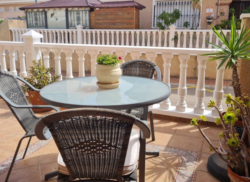 Resale - Villa - Orihuela Costa - Los Dolses