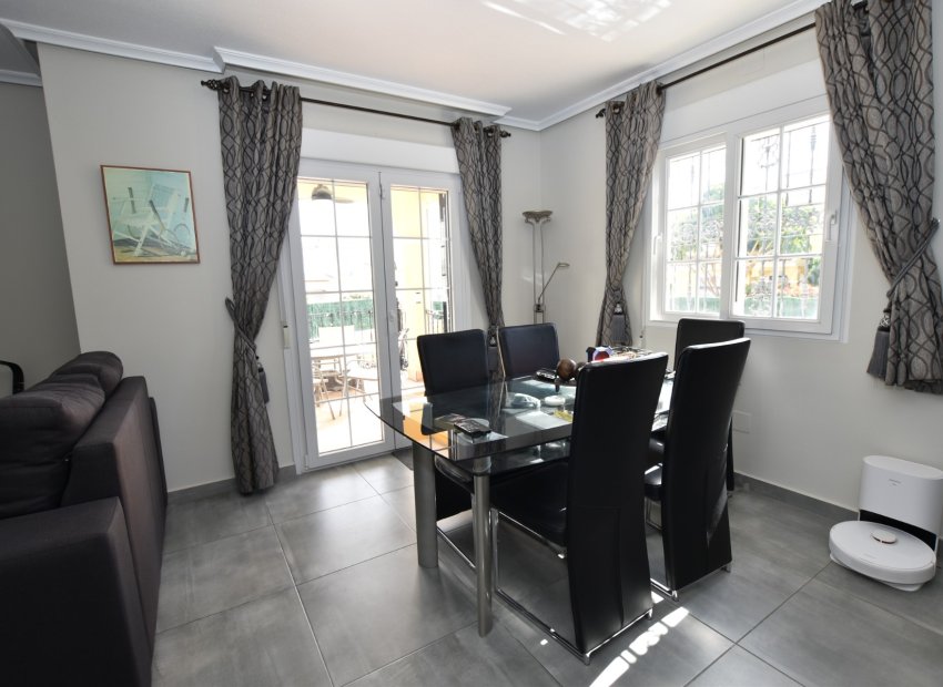 Resale - Villa - Orihuela Costa - Los Dolses