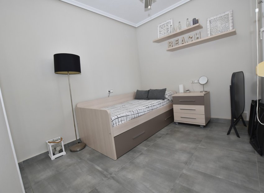 Resale - Villa - Orihuela Costa - Los Dolses