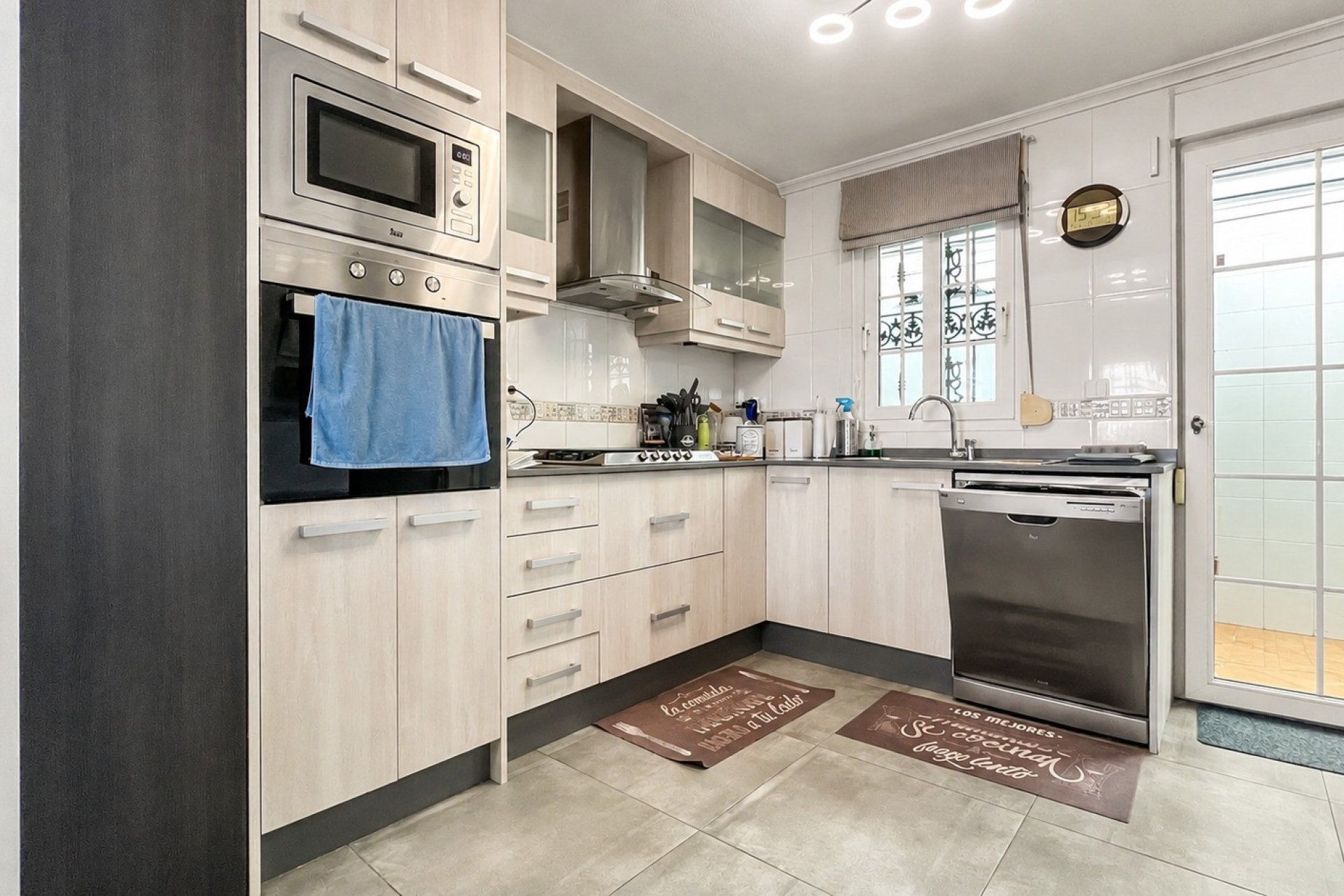 Resale - Villa - Orihuela Costa - Los Dolses