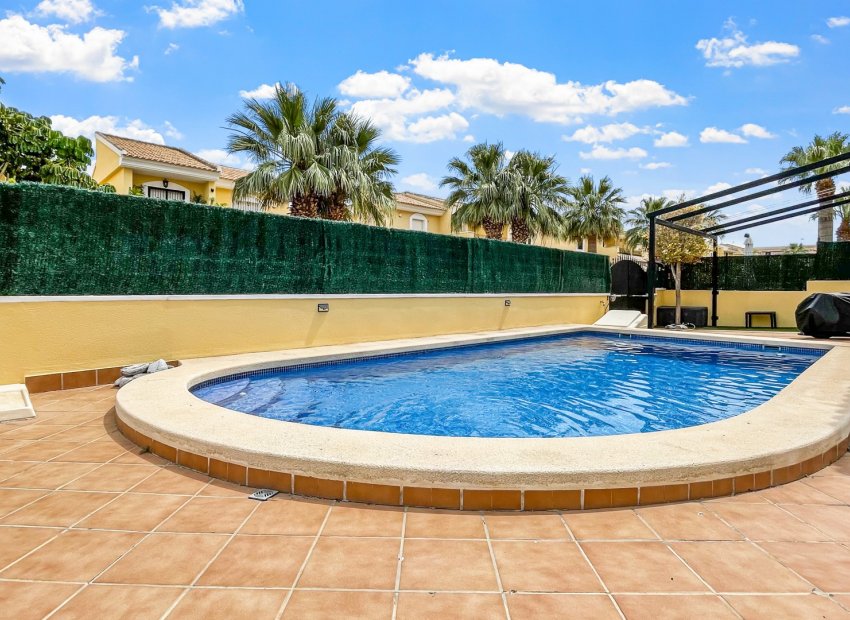 Resale - Villa - Orihuela Costa - Los Dolses