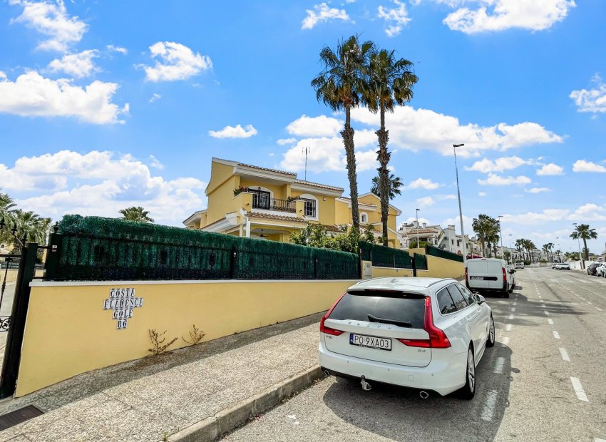 Resale - Villa - Orihuela Costa - Los Dolses