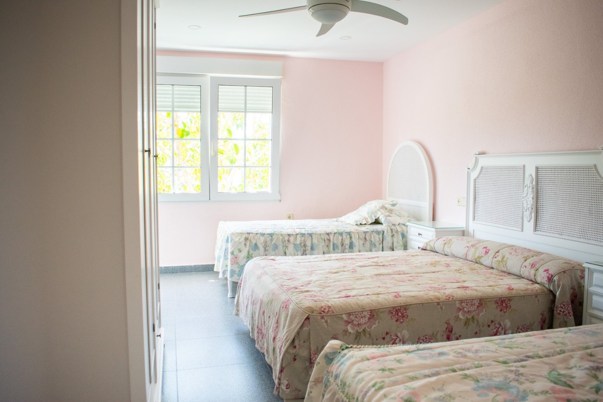 Resale - Villa - Orihuela Costa - MUY CERCA DE LA PLAYA