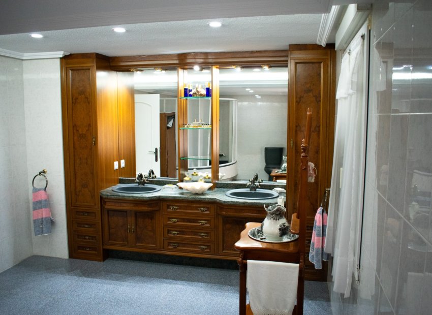 Resale - Villa - Orihuela Costa - MUY CERCA DE LA PLAYA