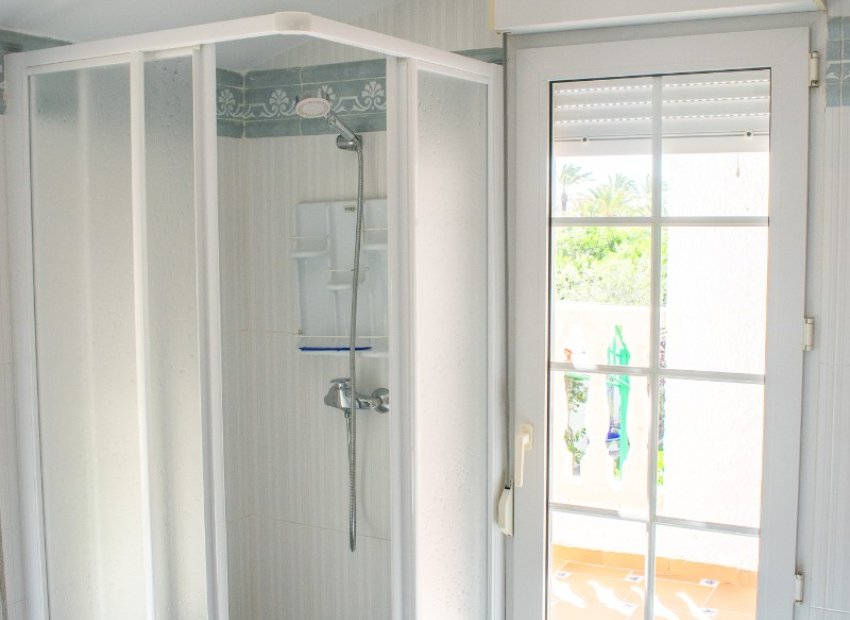 Resale - Villa - Orihuela Costa - MUY CERCA DE LA PLAYA