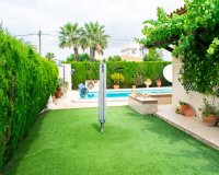 Resale - Villa - Orihuela Costa - MUY CERCA DE LA PLAYA