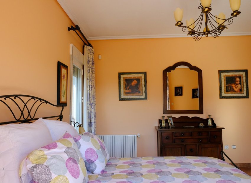 Resale - Villa - Orihuela Costa - Orihuela