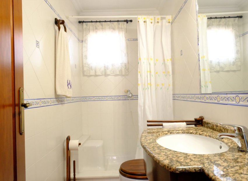 Resale - Villa - Orihuela Costa - Orihuela