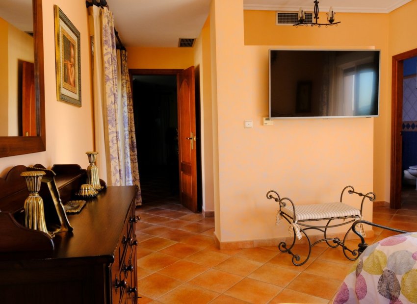 Resale - Villa - Orihuela Costa - Orihuela