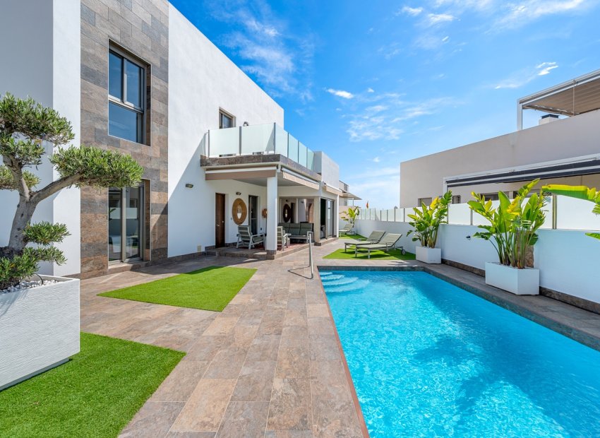 Resale - Villa - Orihuela Costa - Pau 8*