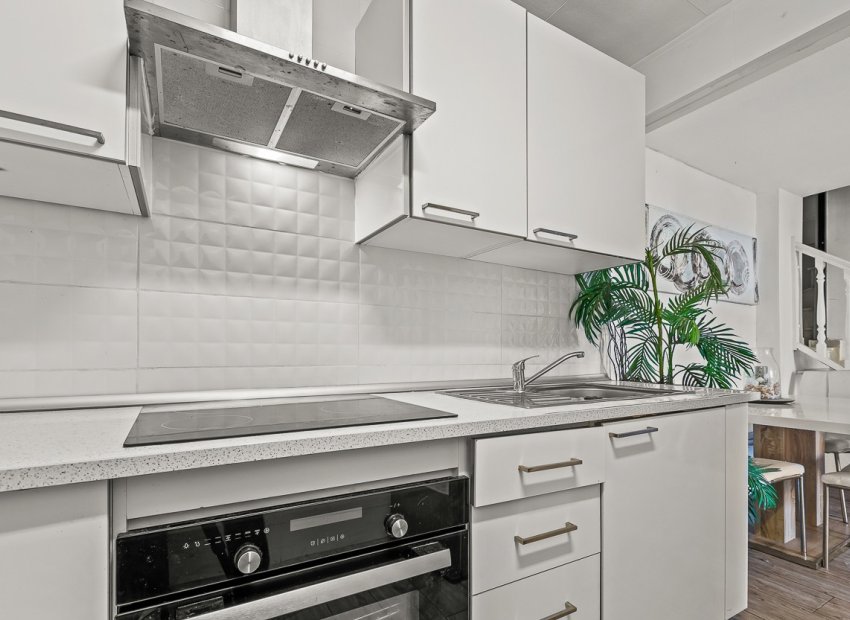 Resale - Villa - Orihuela Costa - Playa Flamenca