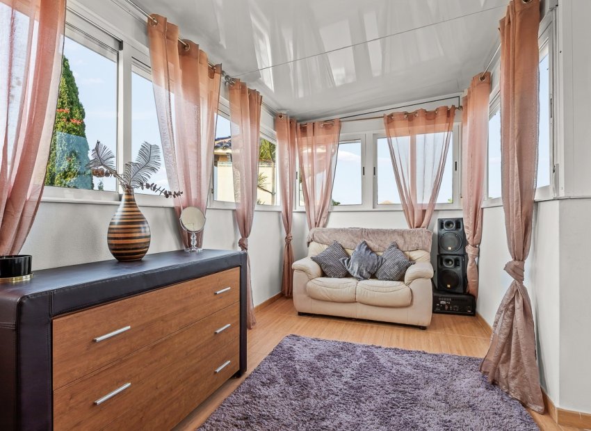 Resale - Villa - Orihuela Costa - Playa Flamenca