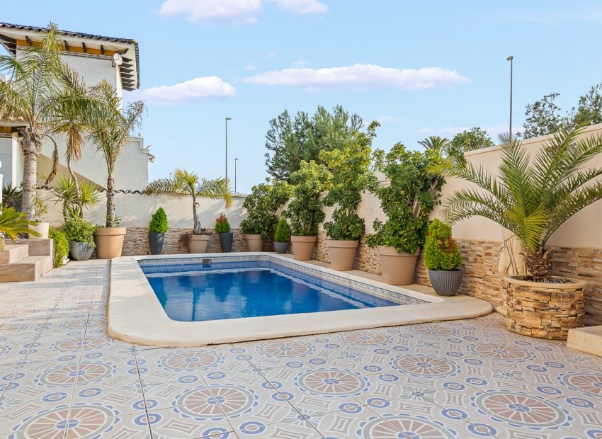 Resale - Villa - Orihuela Costa - Playa Flamenca