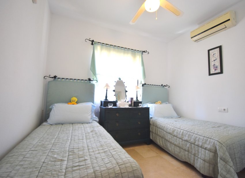 Resale - Villa - Orihuela Costa - Playa Flamenca