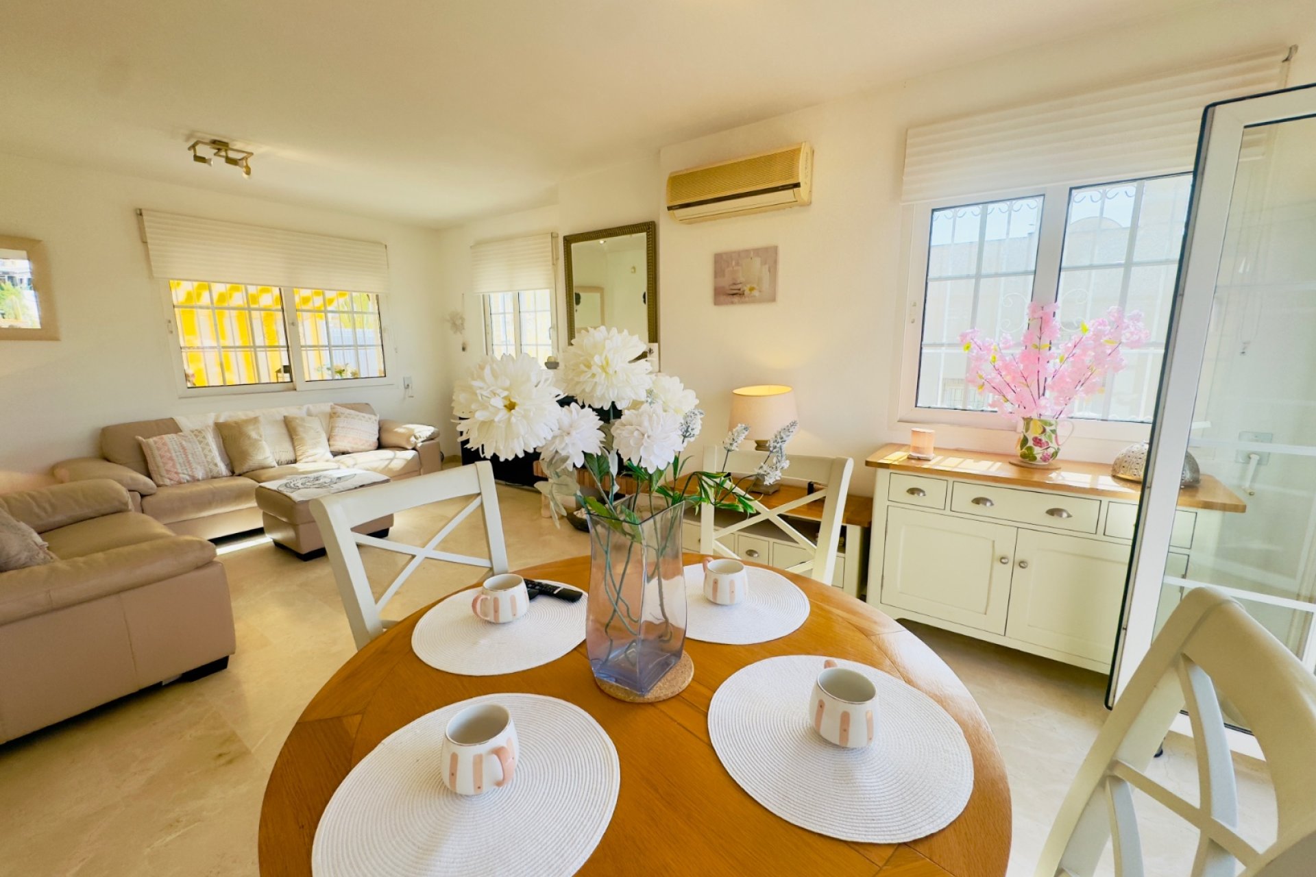 Resale - Villa - Orihuela Costa - Playa Flamenca