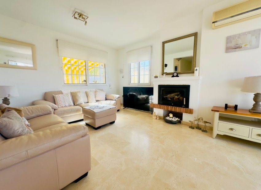 Resale - Villa - Orihuela Costa - Playa Flamenca