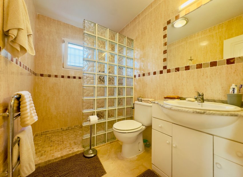 Resale - Villa - Orihuela Costa - Playa Flamenca