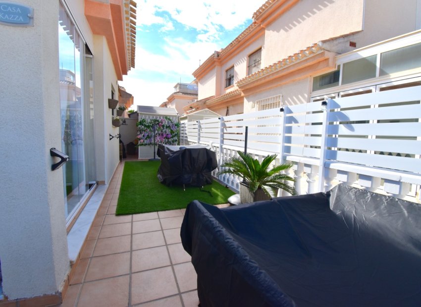 Resale - Villa - Orihuela Costa - Playa Flamenca
