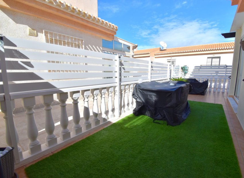 Resale - Villa - Orihuela Costa - Playa Flamenca