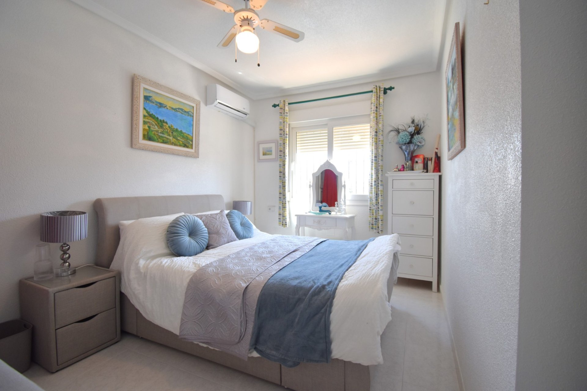 Resale - Villa - Orihuela Costa - Playa Flamenca