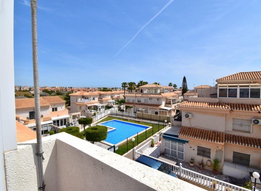 Resale - Villa - Orihuela Costa - Playa Flamenca