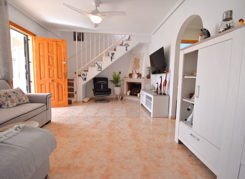 Resale - Villa - Orihuela Costa - Playa Flamenca