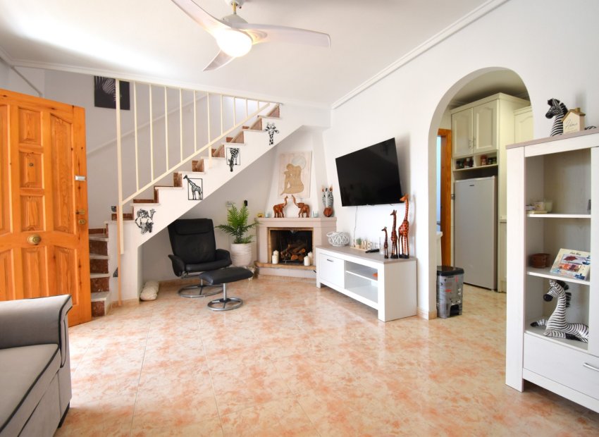 Resale - Villa - Orihuela Costa - Playa Flamenca