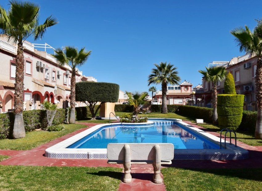 Resale - Villa - Orihuela Costa - Playa Flamenca