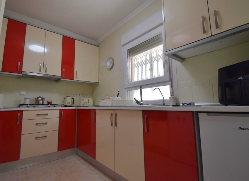 Resale - Villa - Orihuela Costa - Playa Flamenca