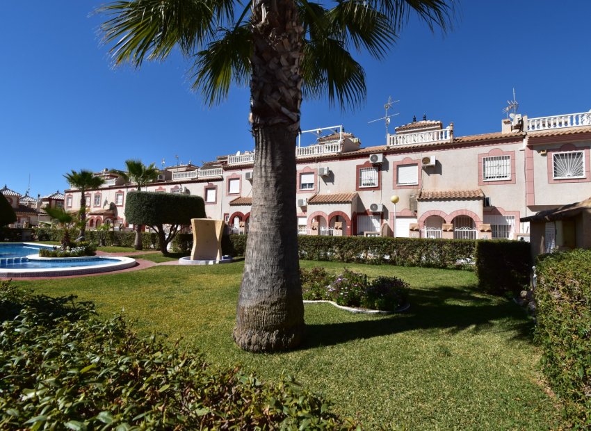 Resale - Villa - Orihuela Costa - Playa Flamenca
