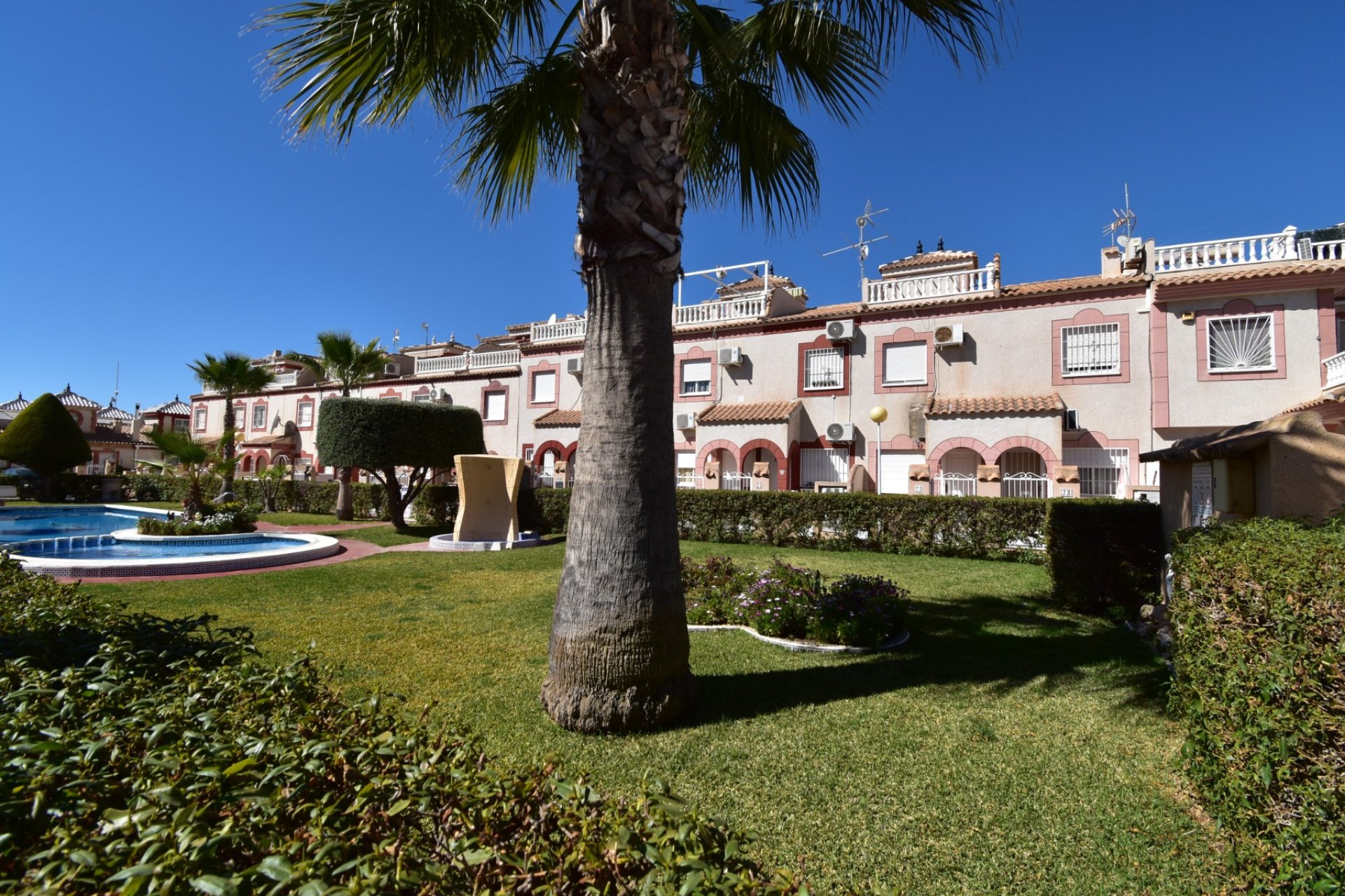 Resale - Villa - Orihuela Costa - Playa Flamenca