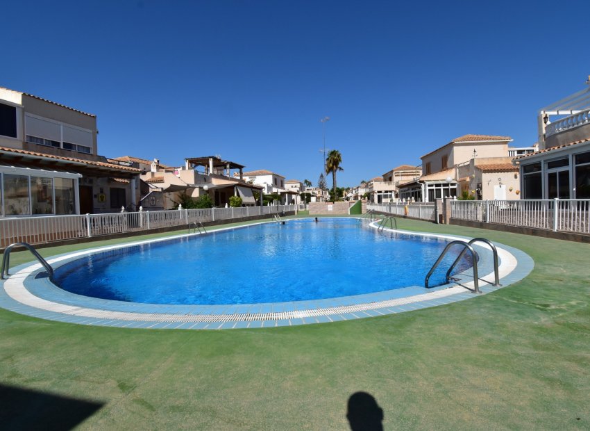 Resale - Villa - Orihuela Costa - Playa Flamenca