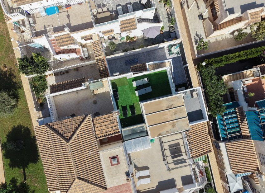 Resale - Villa - Orihuela Costa - Playa Flamenca