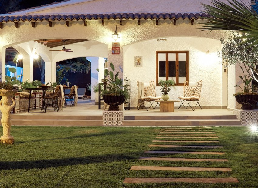 Resale - Villa - Orihuela Costa - Punta Prima