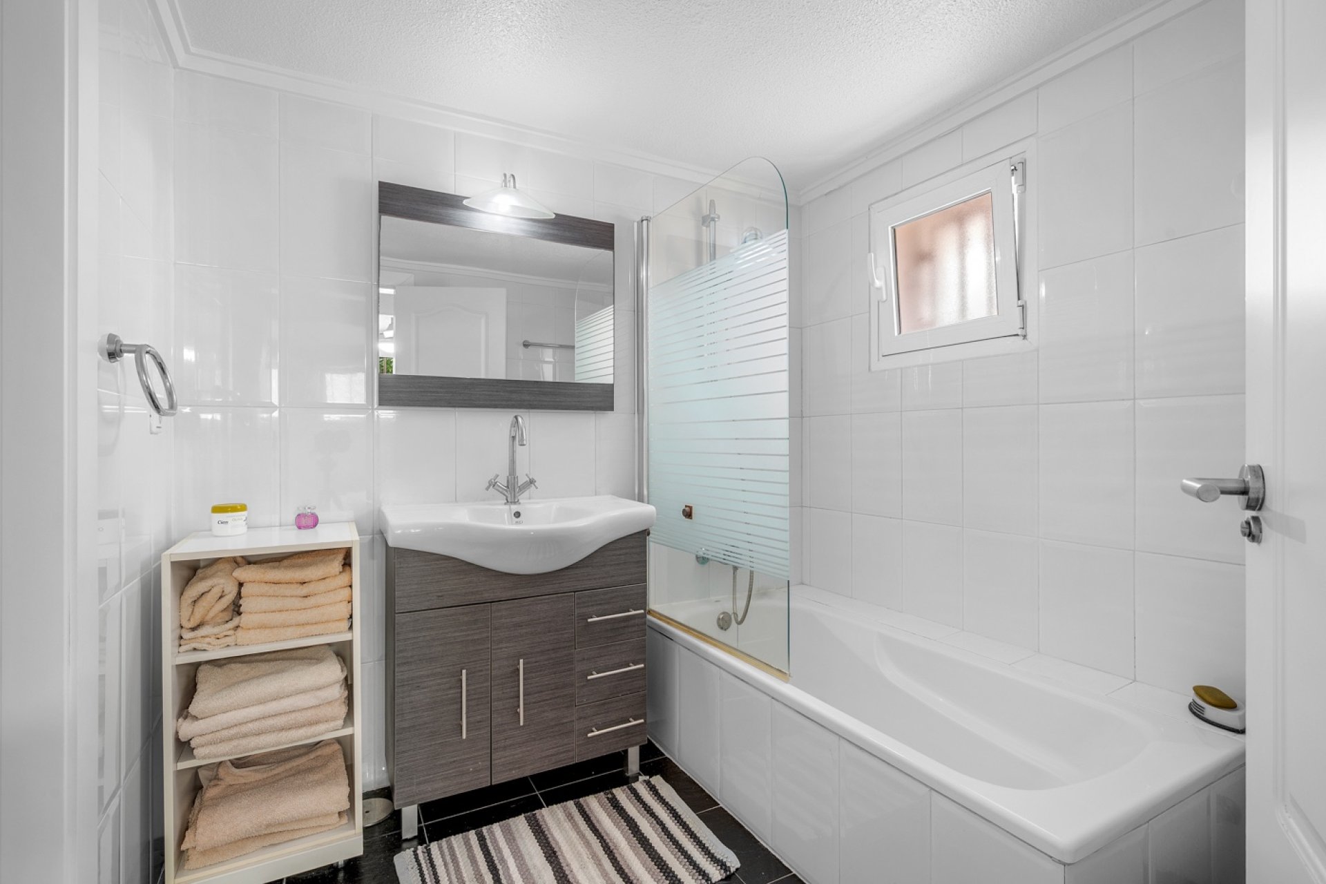 Resale - Villa - Orihuela Costa - Punta Prima